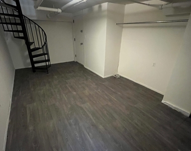 300 East 89th Street - Photo Thumbnail 11