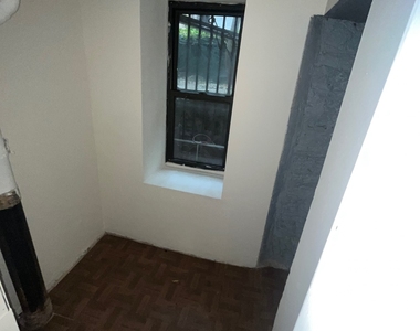 300 East 89th Street - Photo Thumbnail 14