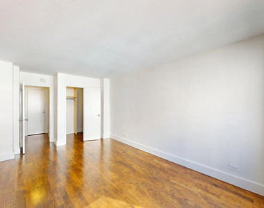 220 East 63rd Street - Photo Thumbnail 3
