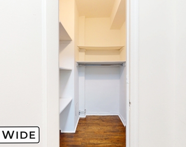 140 East 46th Street - Photo Thumbnail 4
