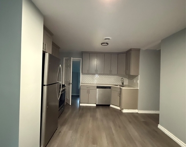 4 Thorp St - Photo Thumbnail 1