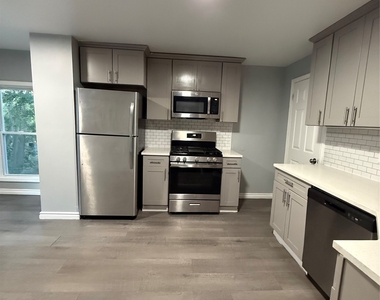 4 Thorp St - Photo Thumbnail 5