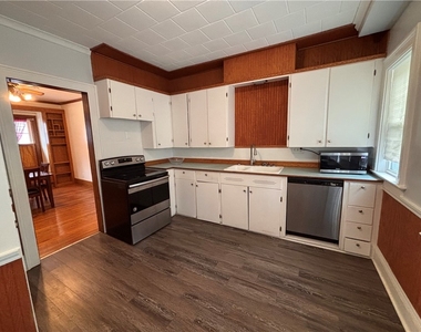 786 Genesee Park Boulevard - Photo Thumbnail 9