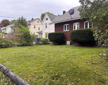 786 Genesee Park Boulevard - Photo Thumbnail 4