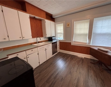 786 Genesee Park Boulevard - Photo Thumbnail 10