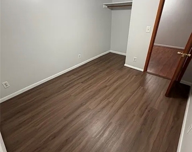 27 Martin Street - Photo Thumbnail 14