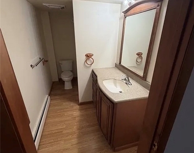 27 Martin Street - Photo Thumbnail 15
