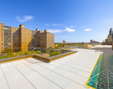 960 franklin ave #130 - Photo Thumbnail 11