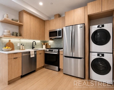 95 Ralph Avenue - Photo Thumbnail 1