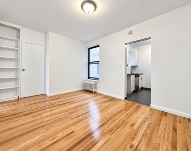 401 East 68th Street - Photo Thumbnail 3
