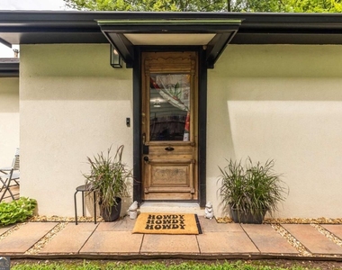 150 South Avenue Se - Photo Thumbnail 4
