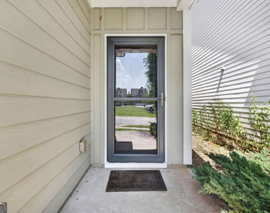 1849 Blackstone Way - Photo Thumbnail 43