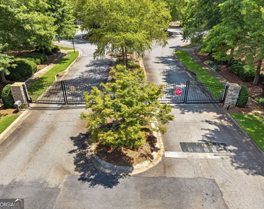 1849 Blackstone Way - Photo Thumbnail 12