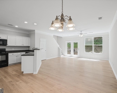 3303 Fernview Drive - Photo Thumbnail 4