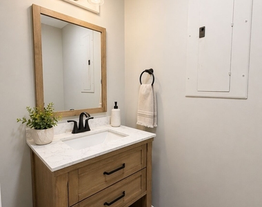 1021 Old Bishop Road - Photo Thumbnail 7