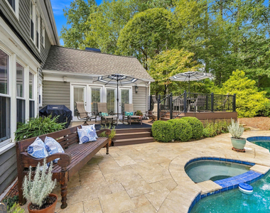 2600 Club Springs Drive - Photo Thumbnail 32