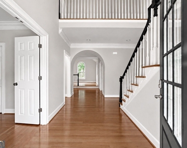 2600 Club Springs Drive - Photo Thumbnail 5