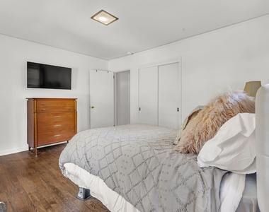 2288 Bryant Drive - Photo Thumbnail 8