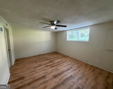 1340 Pineglen Drive - Photo Thumbnail 18