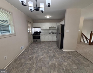 1340 Pineglen Drive - Photo Thumbnail 5