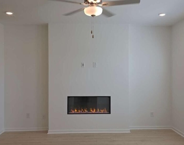 607 Rose Hill Lane - Photo Thumbnail 21