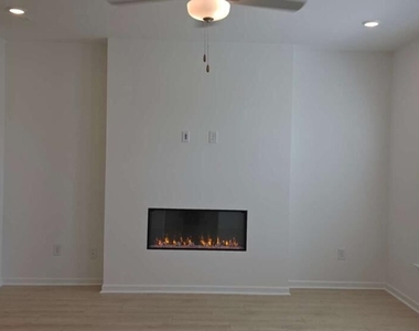 607 Rose Hill Lane - Photo Thumbnail 20