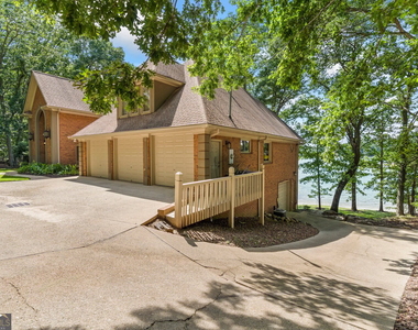6576 Yacht Club Road - Photo Thumbnail 6