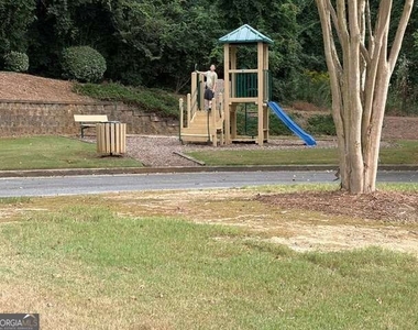 226 Ridge Mill Drive - Photo Thumbnail 24