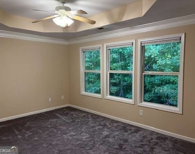 226 Ridge Mill Drive - Photo Thumbnail 8