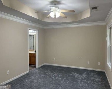 226 Ridge Mill Drive - Photo Thumbnail 9