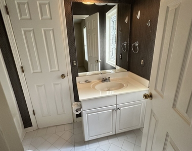 2340 Bretdale Road - Photo Thumbnail 10