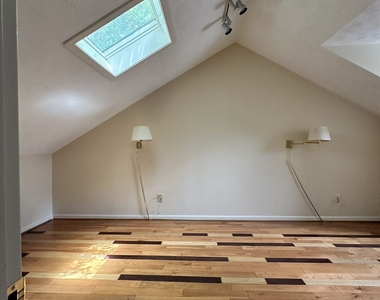 2340 Bretdale Road - Photo Thumbnail 11