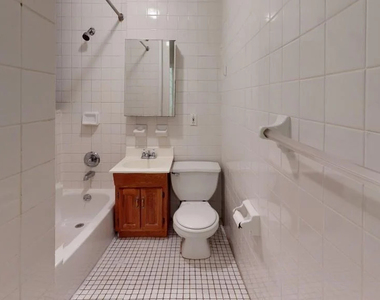 313 East 93rd Street - Photo Thumbnail 6