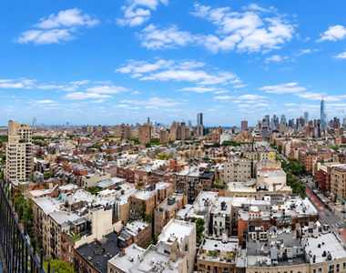 E 10th st / 2nd ave - Photo Thumbnail 1