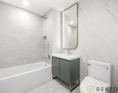 960 franklin ave #213 - Photo Thumbnail 8