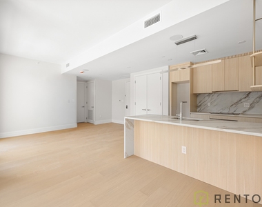 960 franklin ave #213 - Photo Thumbnail 5
