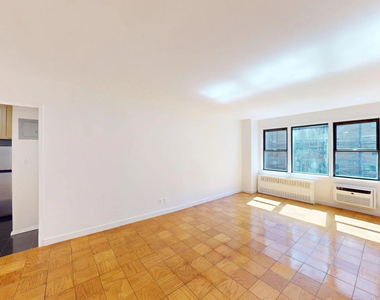 236 East 36th Street - Photo Thumbnail 1