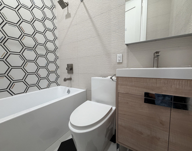 1027 Putnam Avenue - Photo Thumbnail 3