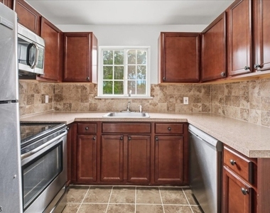 3 Swartswood Rd - Photo Thumbnail 5