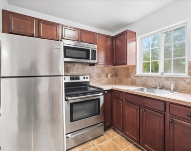 3 Swartswood Rd - Photo Thumbnail 6