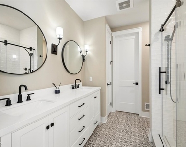 161 Jasmine Drive - Photo Thumbnail 32