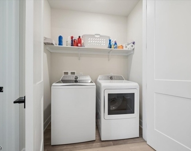 161 Jasmine Drive - Photo Thumbnail 34
