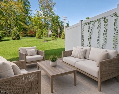 161 Jasmine Drive - Photo Thumbnail 36