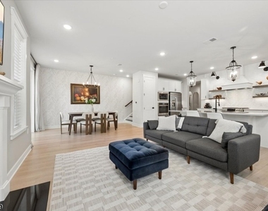 161 Jasmine Drive - Photo Thumbnail 21