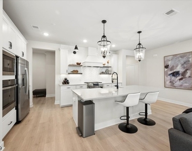 161 Jasmine Drive - Photo Thumbnail 8