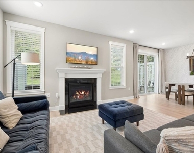 161 Jasmine Drive - Photo Thumbnail 15
