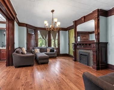1 Franklin Pl - Photo Thumbnail 16