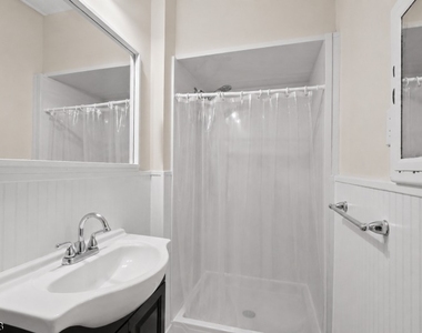 1 Franklin Pl - Photo Thumbnail 3