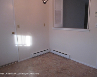 354c Dorchester Drive - Photo Thumbnail 7