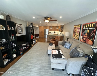 303 Sunset Avenue - Photo Thumbnail 2